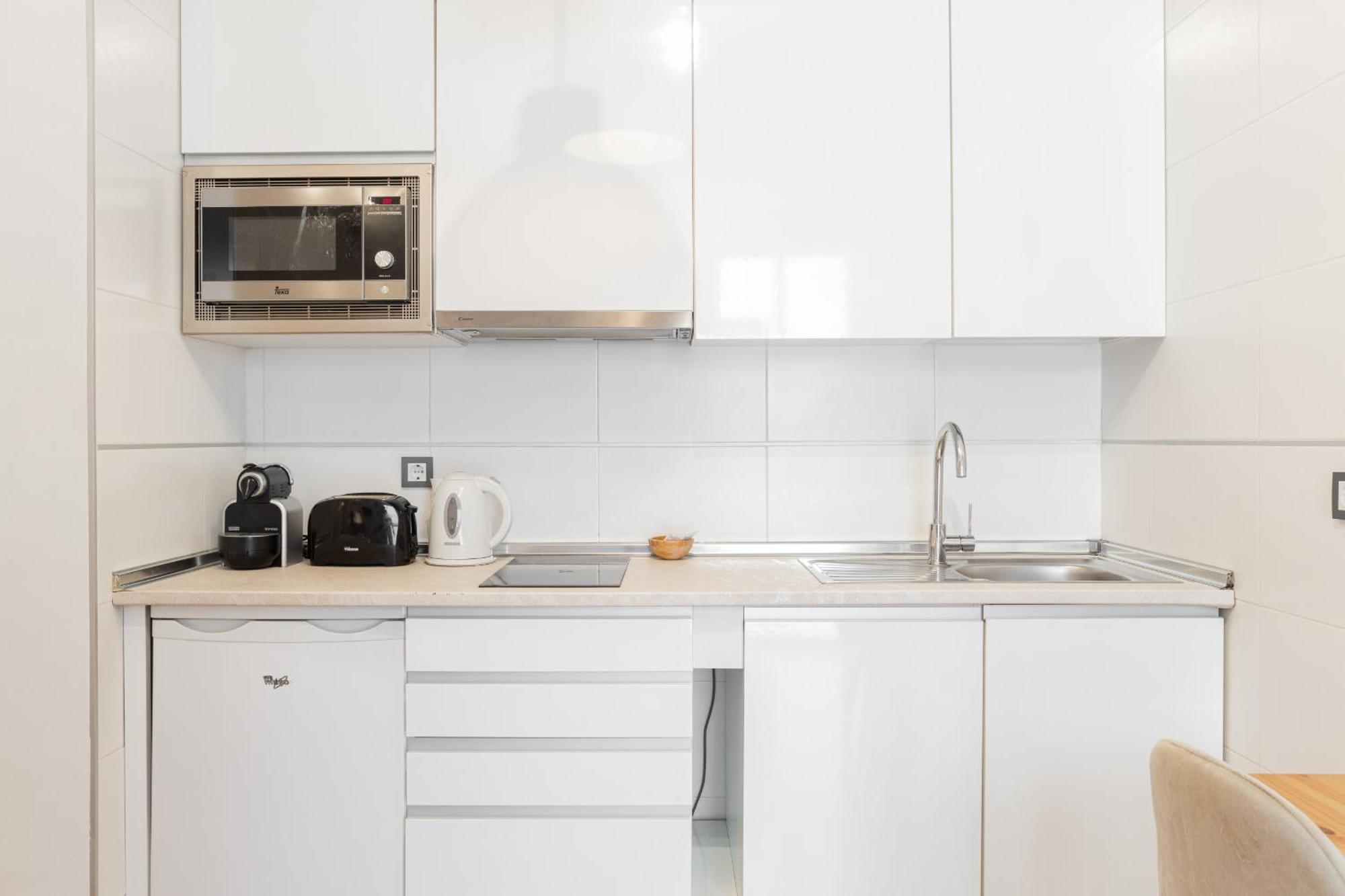 C15 - Charming Modern In The Centre Appartement *