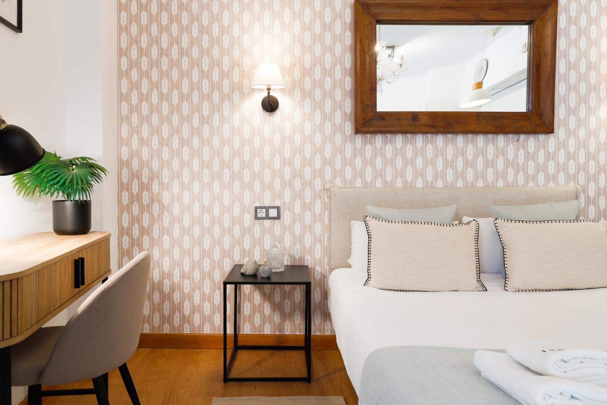 C15 - Charming Modern In The Centre Appartement