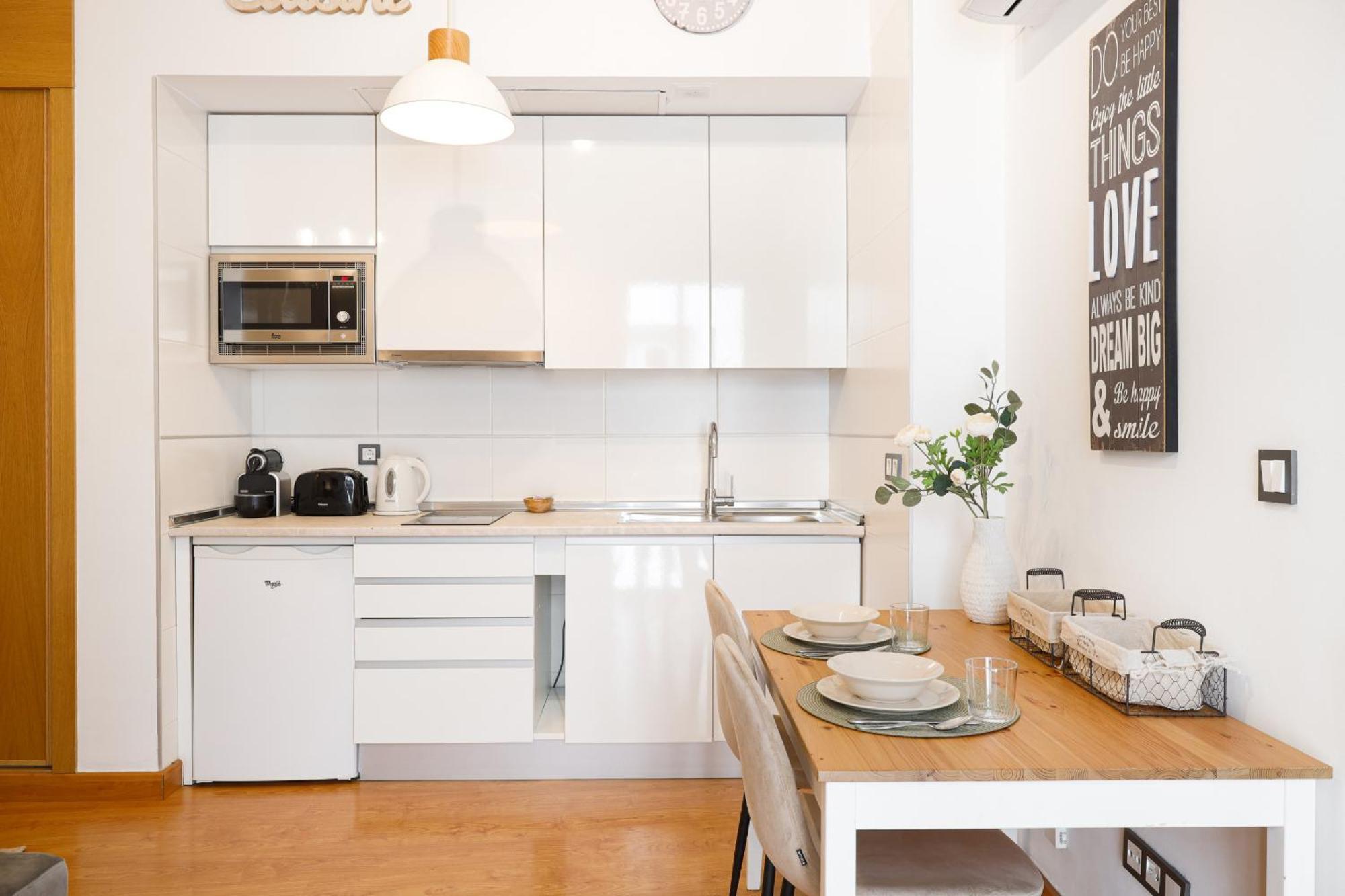 C15 - Charming Modern In The Centre Appartement *